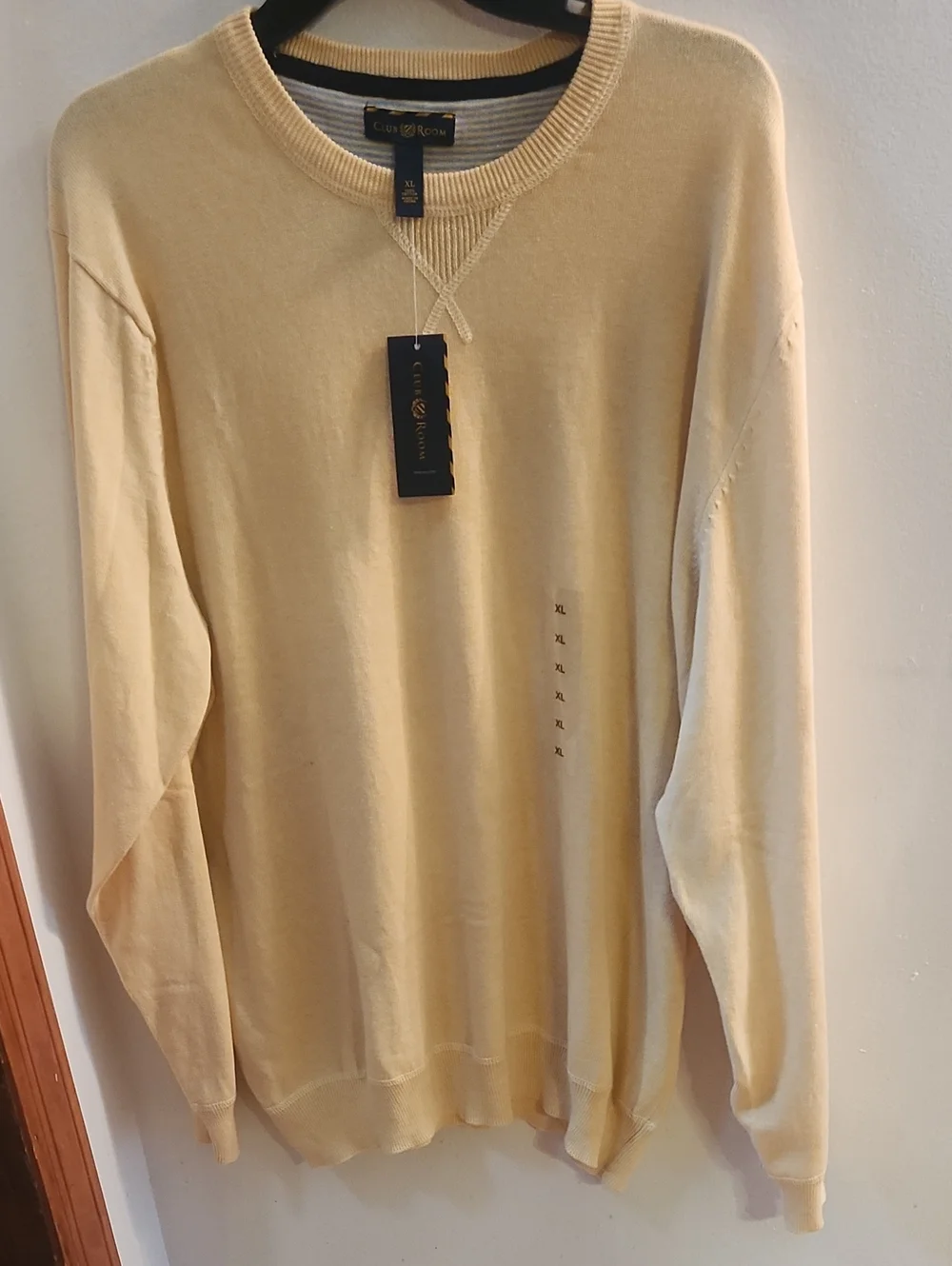 Club Room Men’s Light Cream Crewneck Sweater